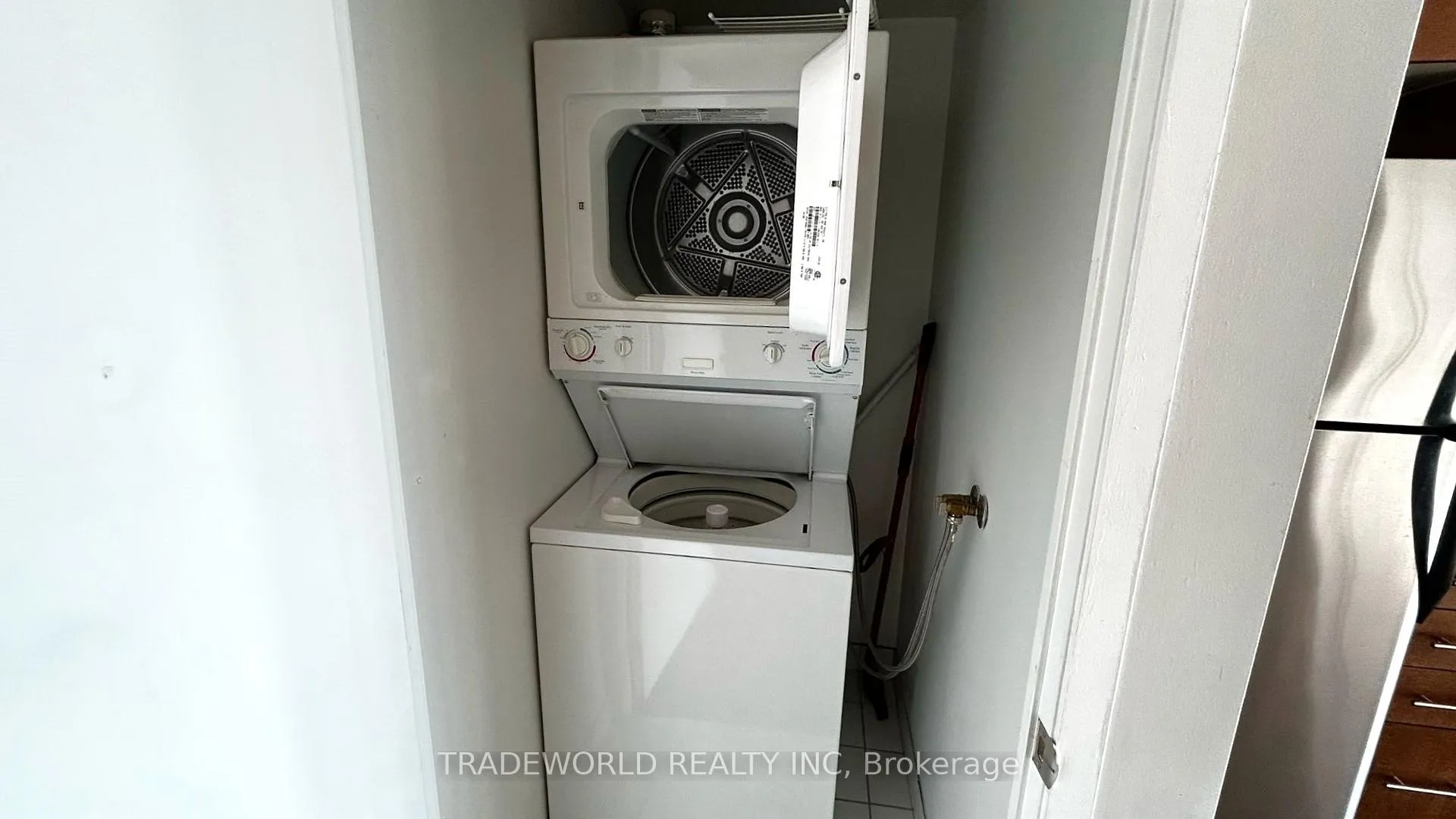 Photo 13 of Unit 1305, 33 Mill Street, Toronto, Waterfront Communities — HOMEH