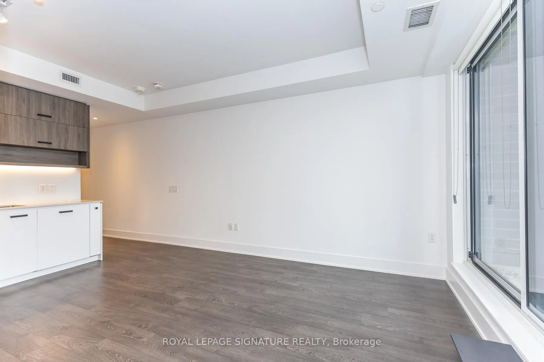 Photo 12 of Unit 204, 1888 Queen Street E, Toronto, The Beaches — HOMEH