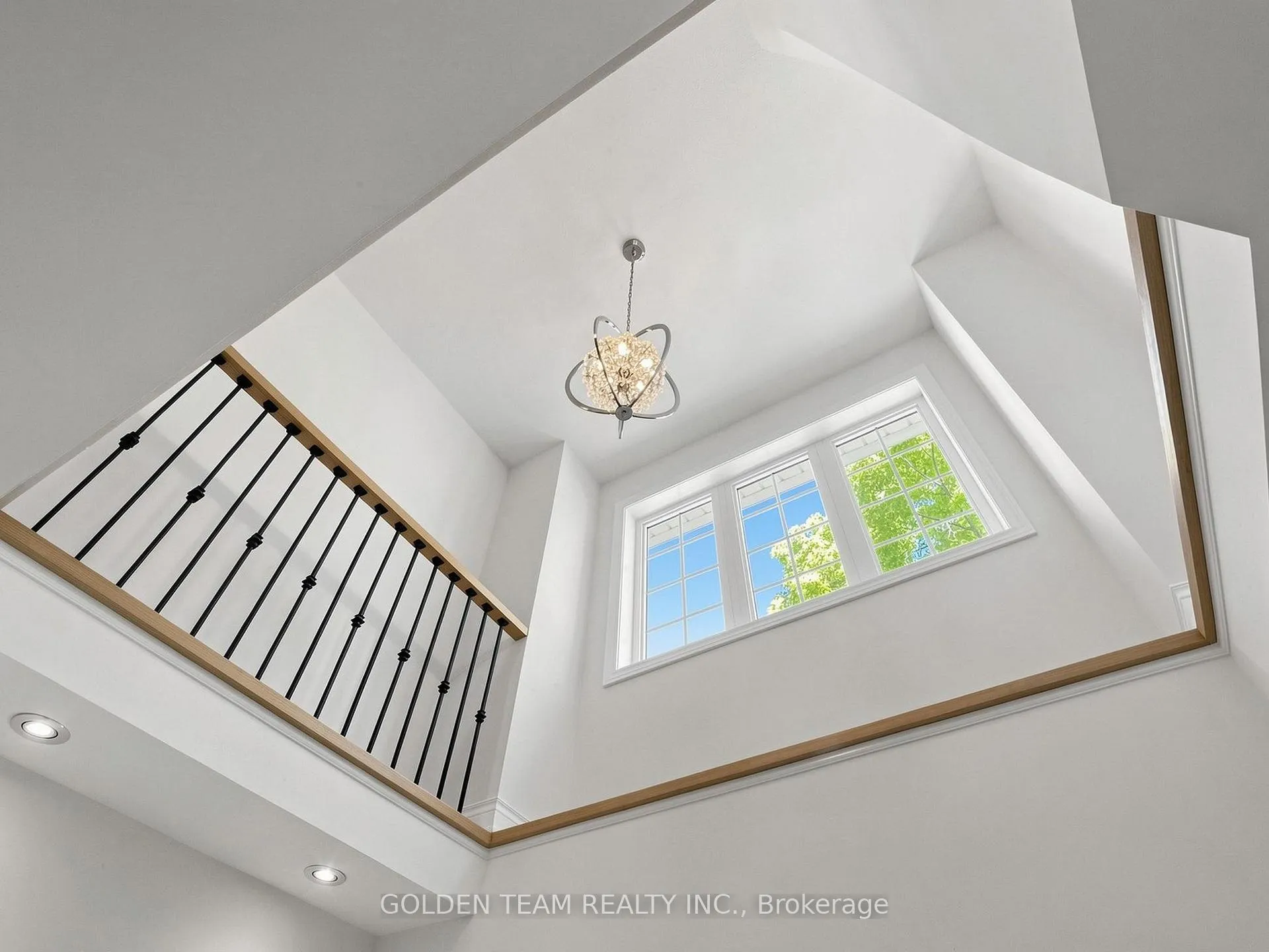 Photo 16 of 31 Brookhaven Crescent, Markham, Berczy — HOMEH