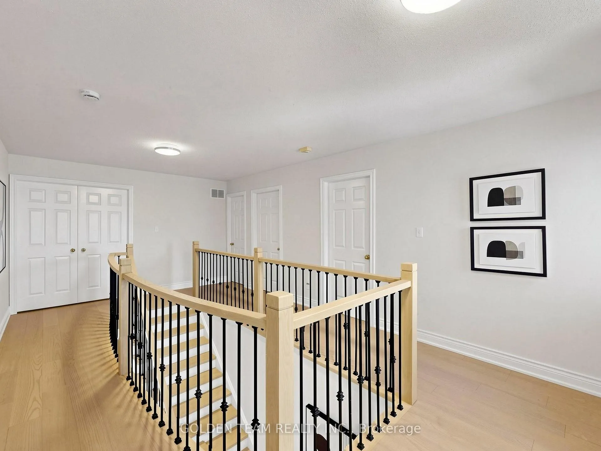 Photo 19 of 31 Brookhaven Crescent, Markham, Berczy — HOMEH