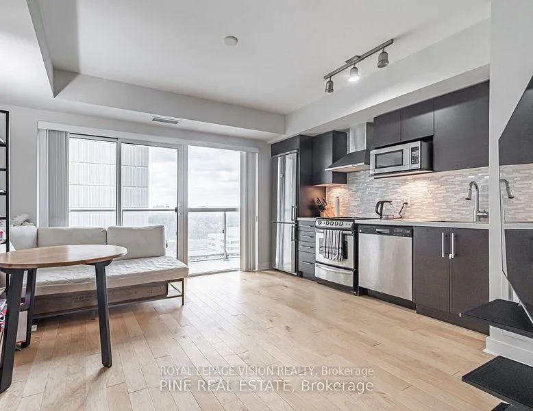 Photo 6 of Unit 1109, 58 Orchard View Boulevard, Toronto, Yonge-Eglinton — HOMEH
