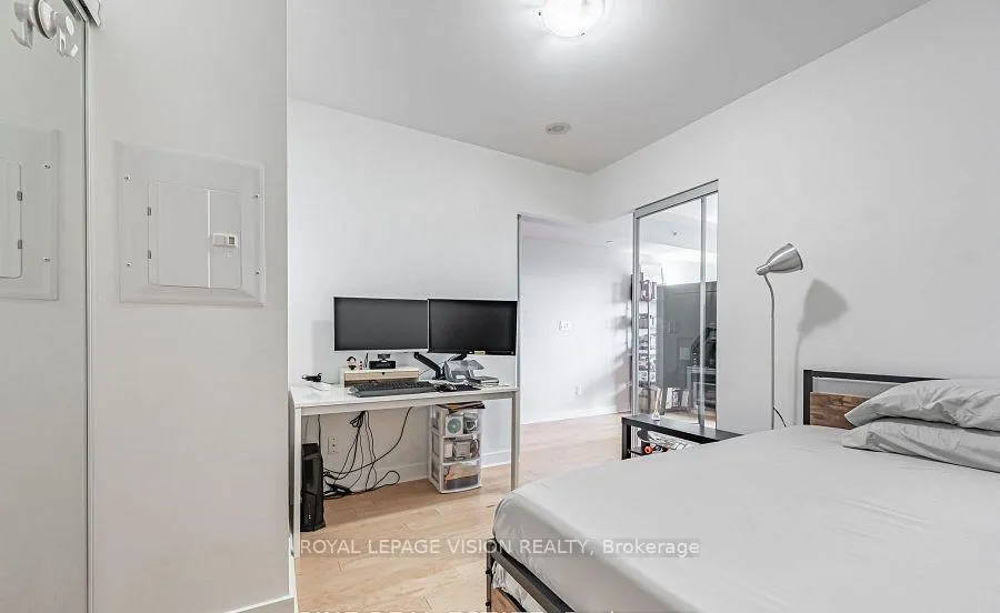 Photo 9 of Unit 1109, 58 Orchard View Boulevard, Toronto, Yonge-Eglinton — HOMEH