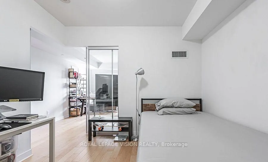 Photo 10 of Unit 1109, 58 Orchard View Boulevard, Toronto, Yonge-Eglinton — HOMEH