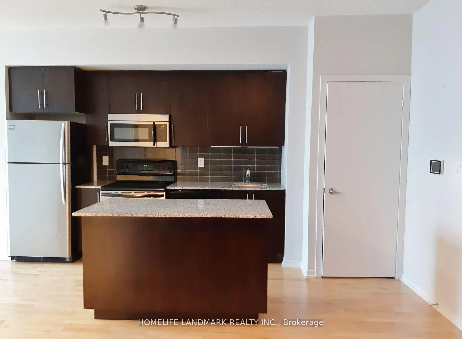 Photo 3 of Unit 4709, 65 Bremner Boulevard, Toronto, Waterfront Communities — HOMEH