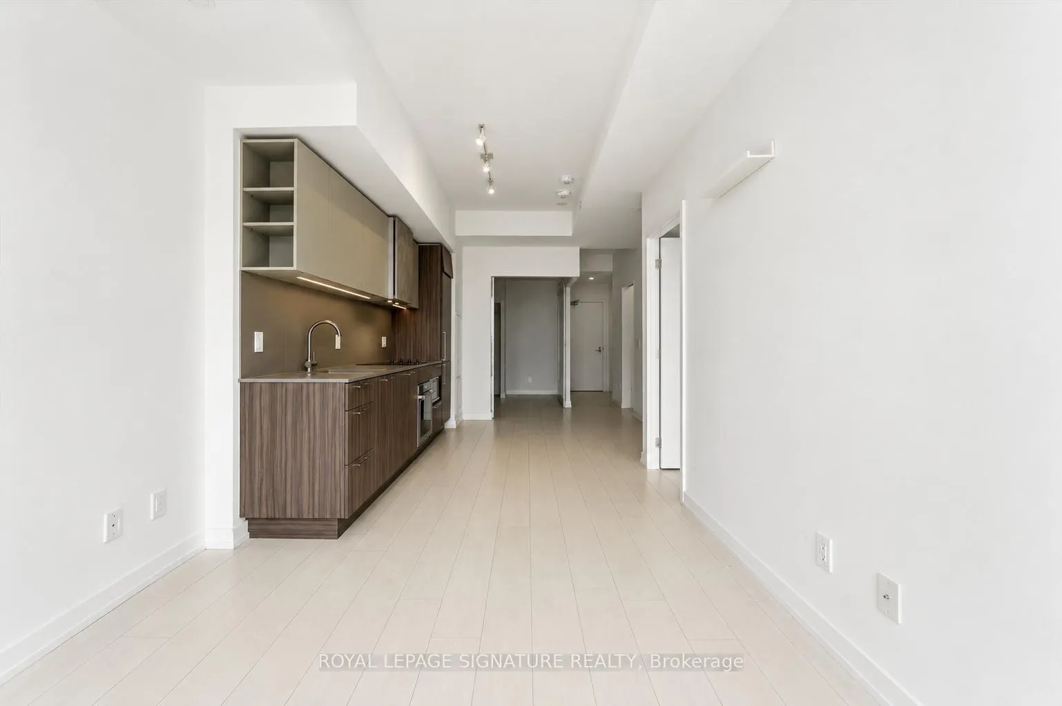 Photo 7 of Unit 1115, 19 Western Battery Road, Toronto, Niagara — HOMEH