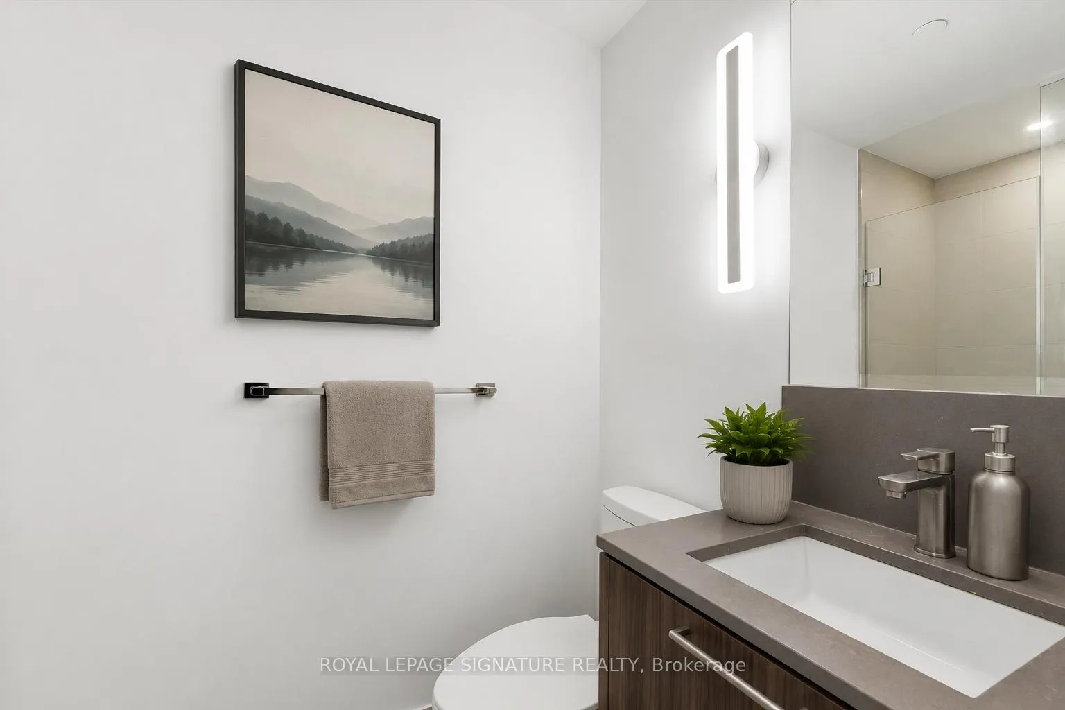 Photo 16 of Unit 1115, 19 Western Battery Road, Toronto, Niagara — HOMEH