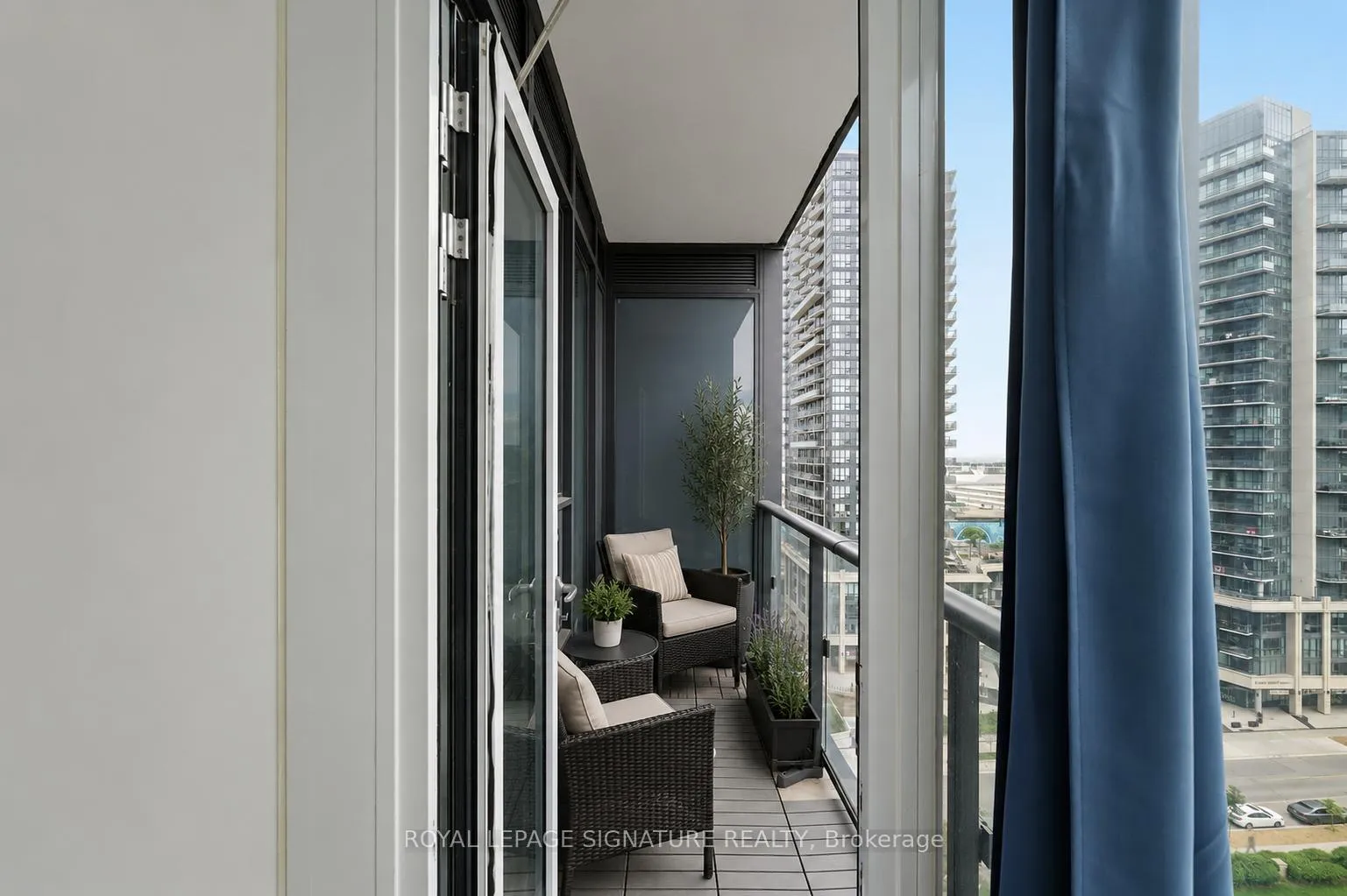 Photo 21 of Unit 1115, 19 Western Battery Road, Toronto, Niagara — HOMEH