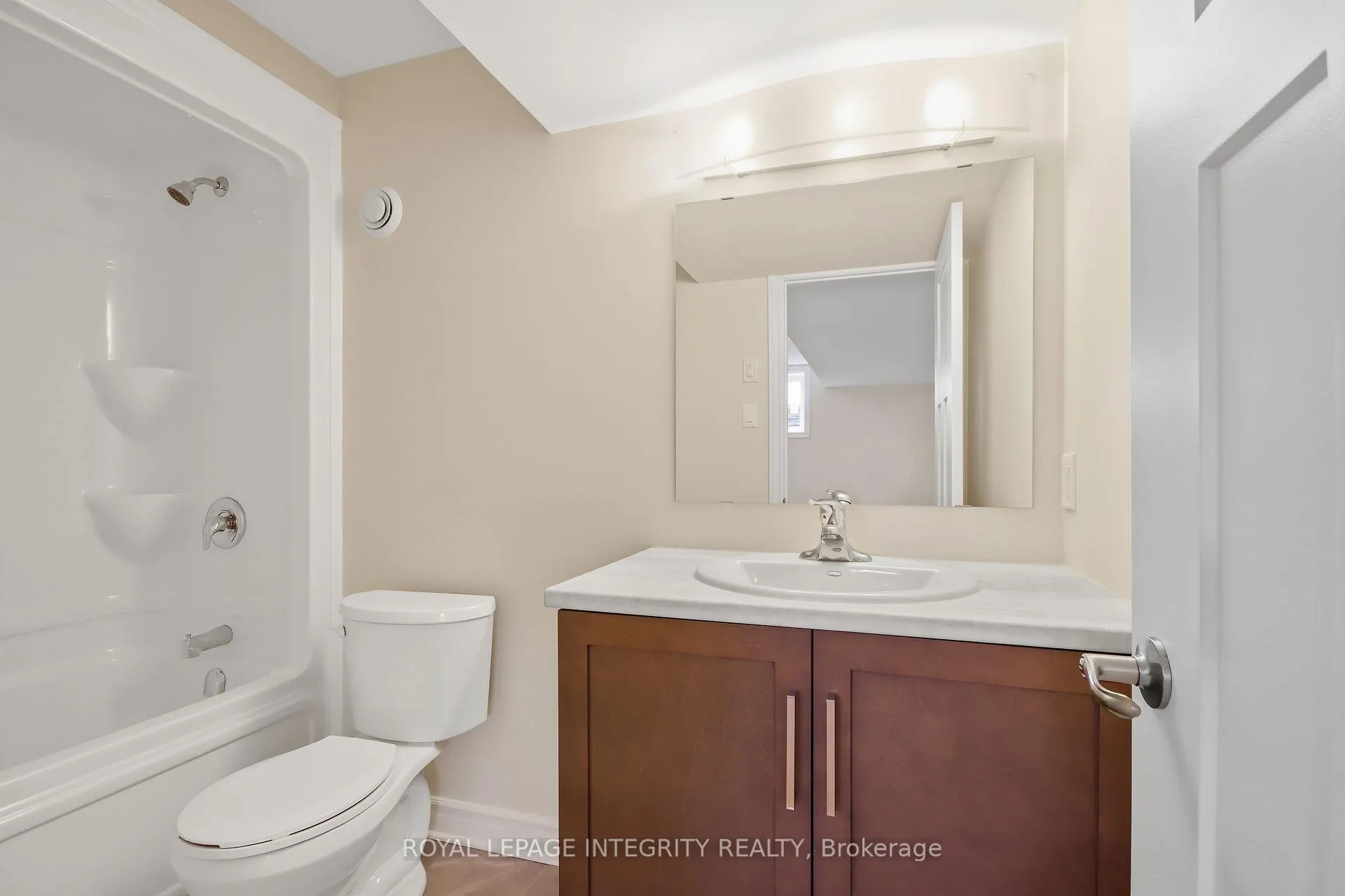 Photo 16 of 116 Dowdall Circle, Carleton Place, Carleton Place — HOMEH