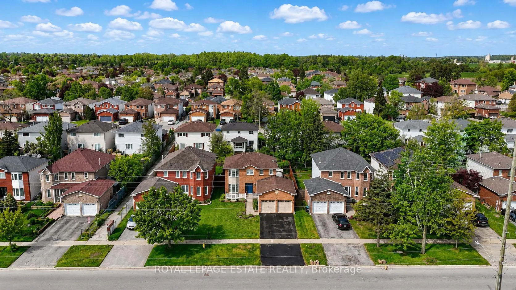 Photo 7 of 406 Anne Street N, Barrie, West Bayfield — HOMEH