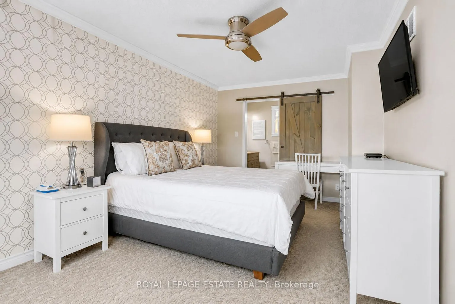 Photo 20 of 406 Anne Street N, Barrie, West Bayfield — HOMEH