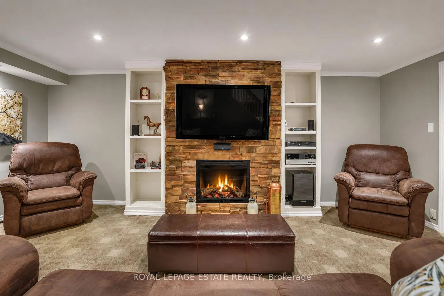 Photo 29 of 406 Anne Street N, Barrie, West Bayfield — HOMEH