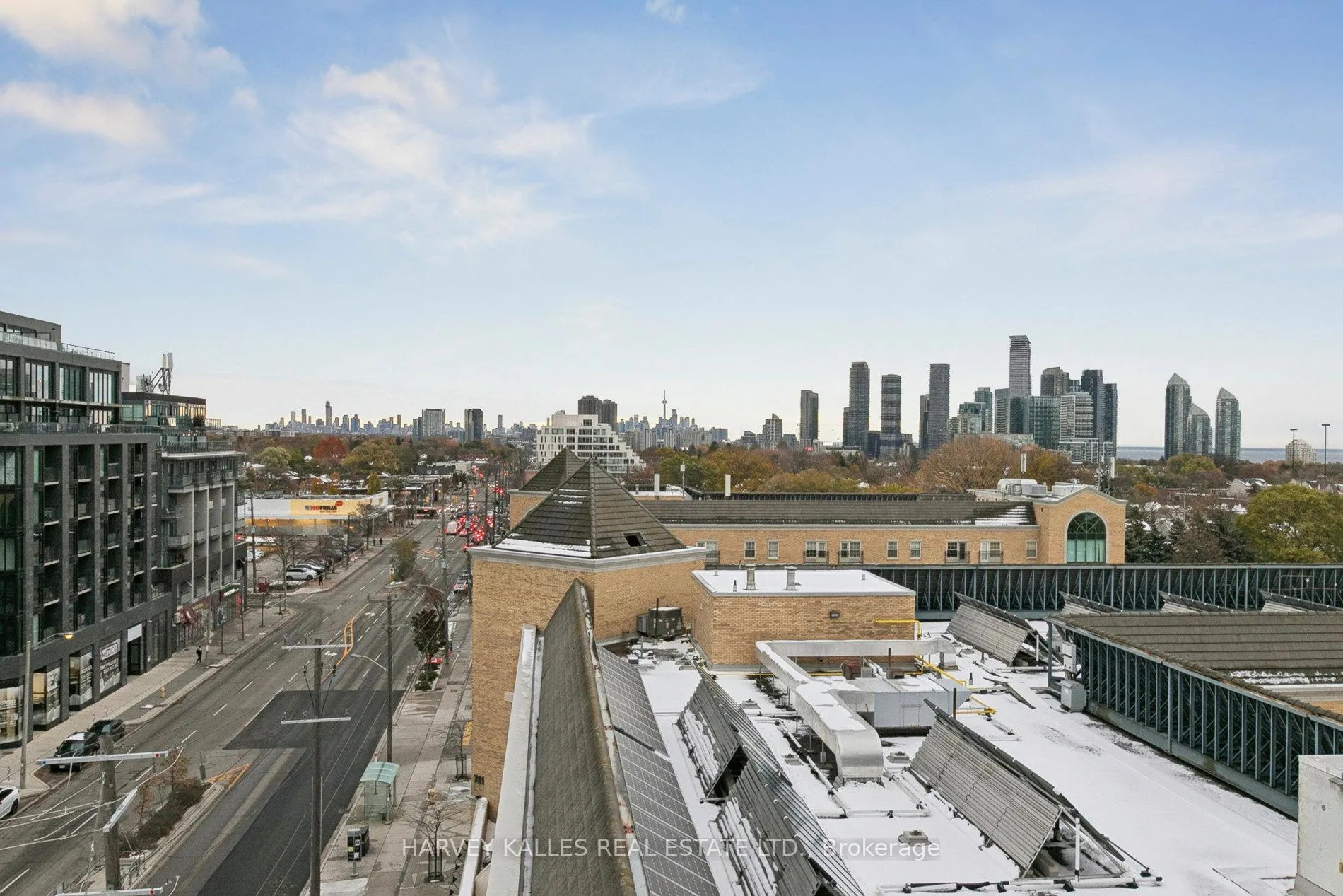 Photo 4 of Unit 706, 801 The Queensway, Etobicoke, Stonegate-Queensway — HOMEH