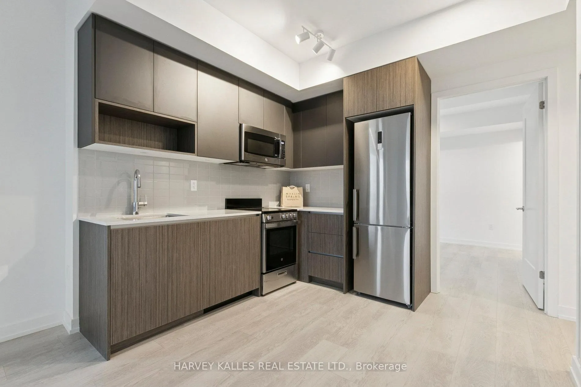 Photo 12 of Unit 706, 801 The Queensway, Etobicoke, Stonegate-Queensway — HOMEH