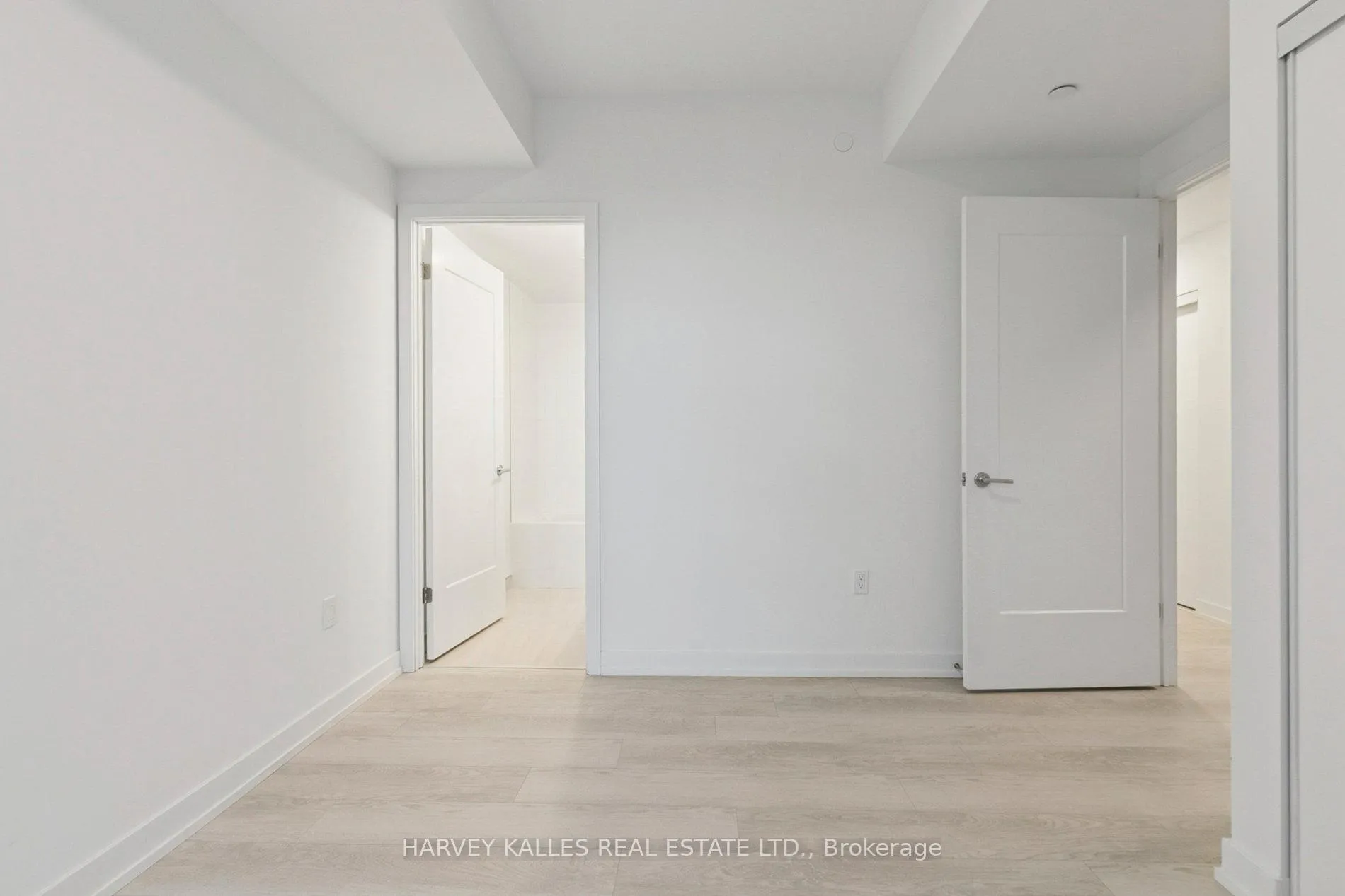 Photo 19 of Unit 706, 801 The Queensway, Etobicoke, Stonegate-Queensway — HOMEH