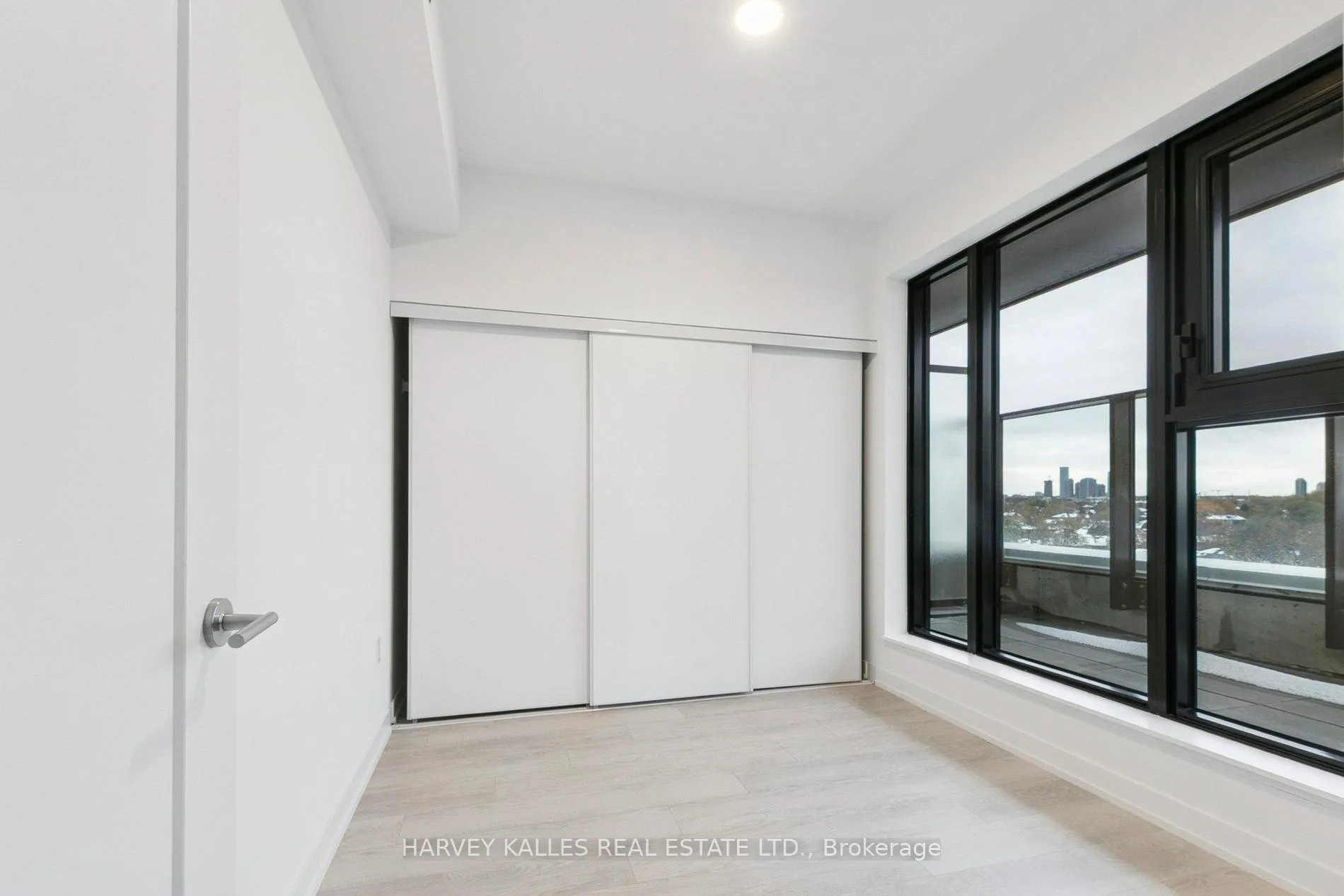 Photo 23 of Unit 706, 801 The Queensway, Etobicoke, Stonegate-Queensway — HOMEH