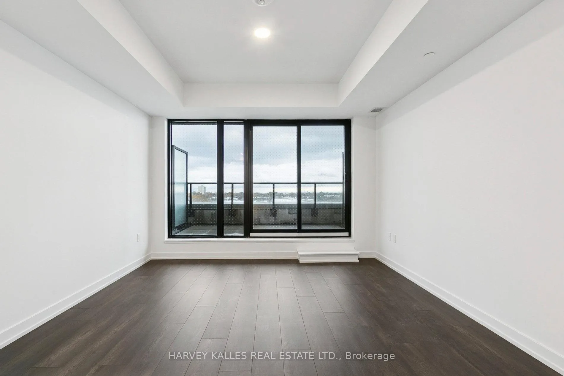 Photo 2 of Unit 512, 801 The Queensway, Etobicoke, Stonegate-Queensway — HOMEH