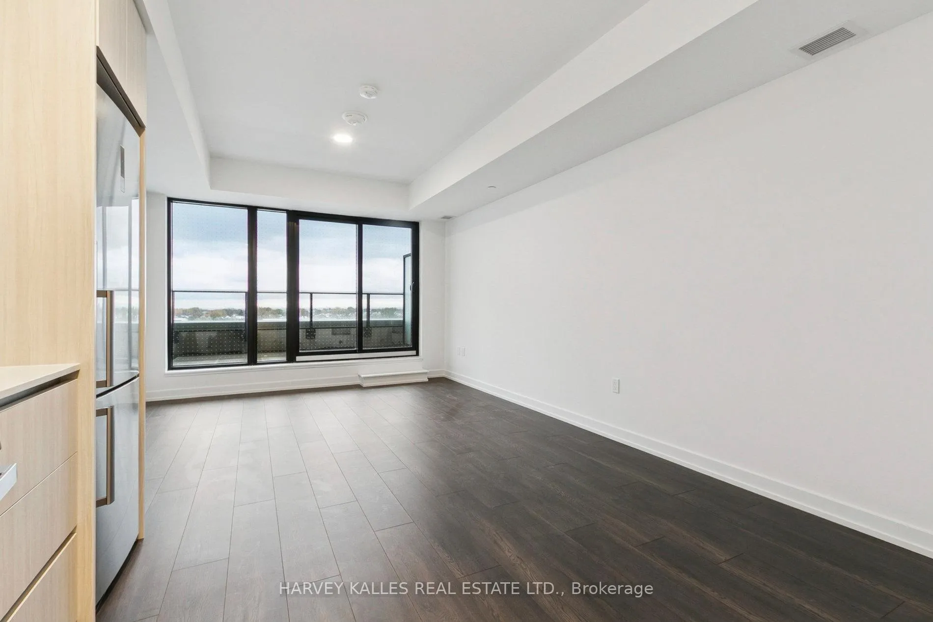 Photo 7 of Unit 512, 801 The Queensway, Etobicoke, Stonegate-Queensway — HOMEH