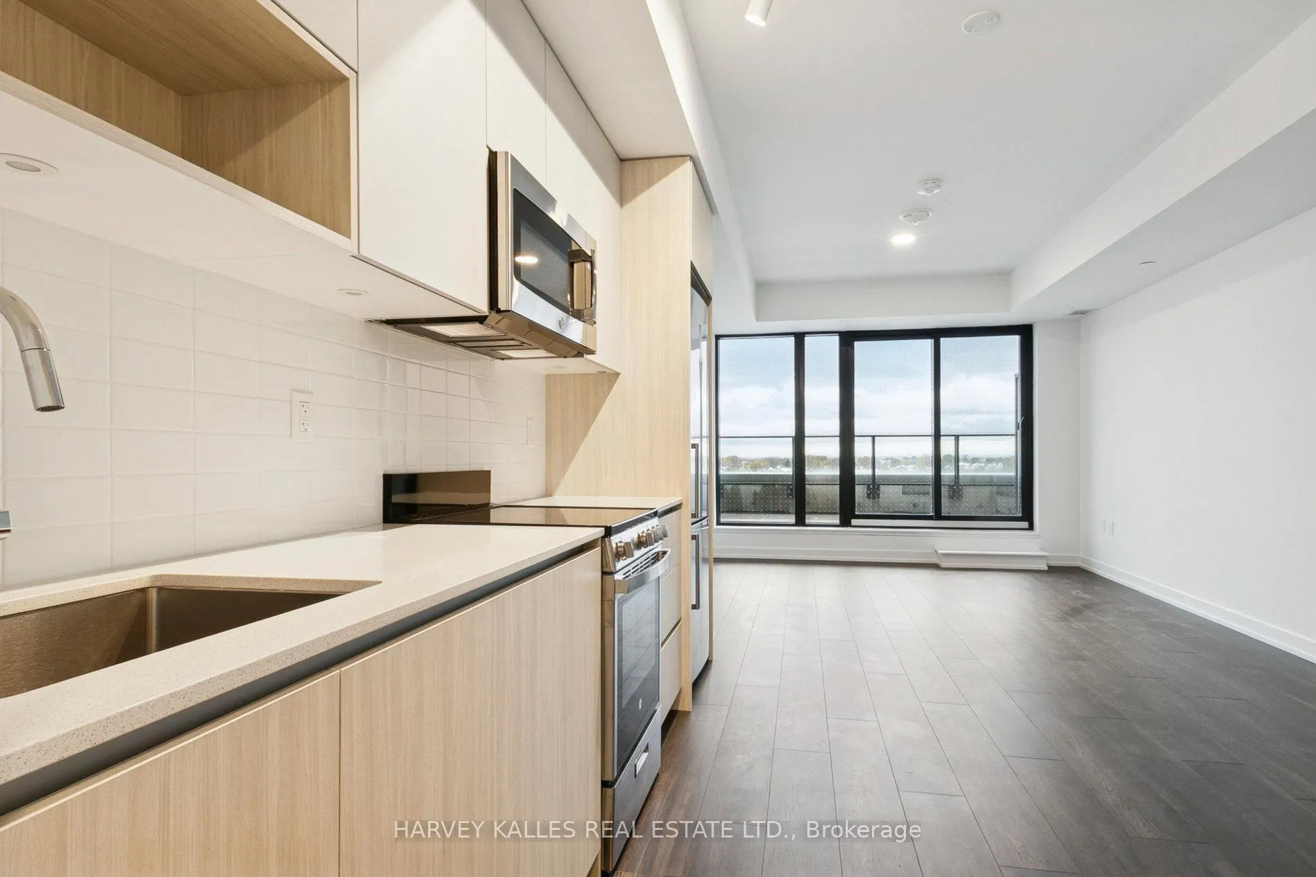 Photo 12 of Unit 512, 801 The Queensway, Etobicoke, Stonegate-Queensway — HOMEH