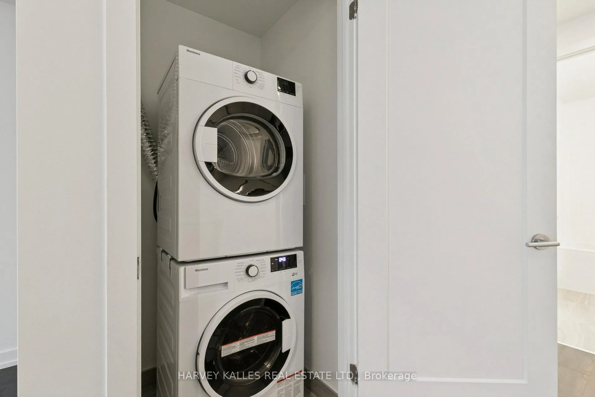 Photo 19 of Unit 512, 801 The Queensway, Etobicoke, Stonegate-Queensway — HOMEH