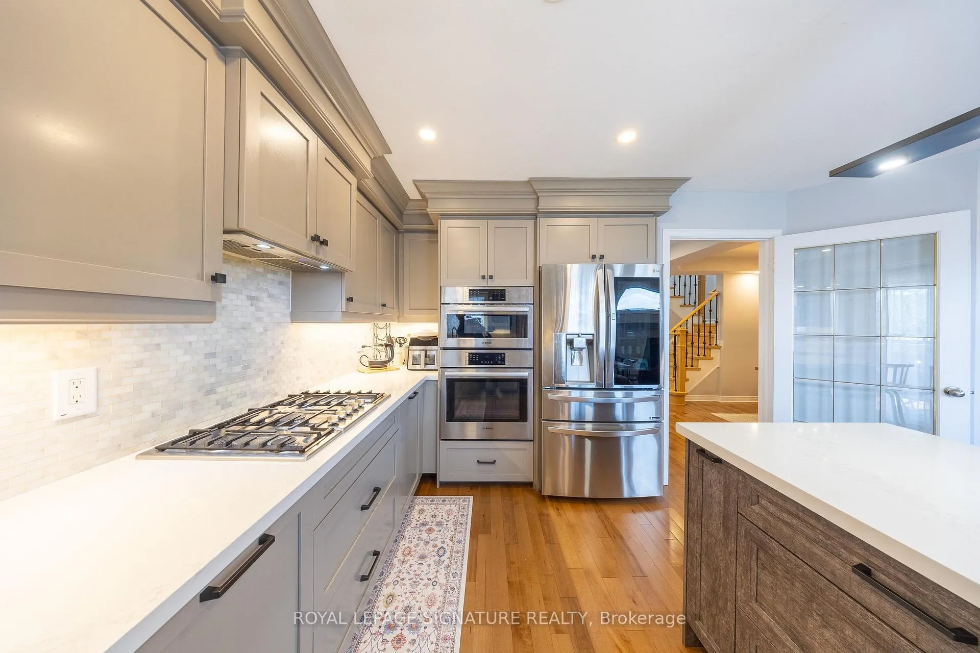 Photo 11 of 2299 Yorktown Circle, Mississauga, Central Erin Mills — HOMEH