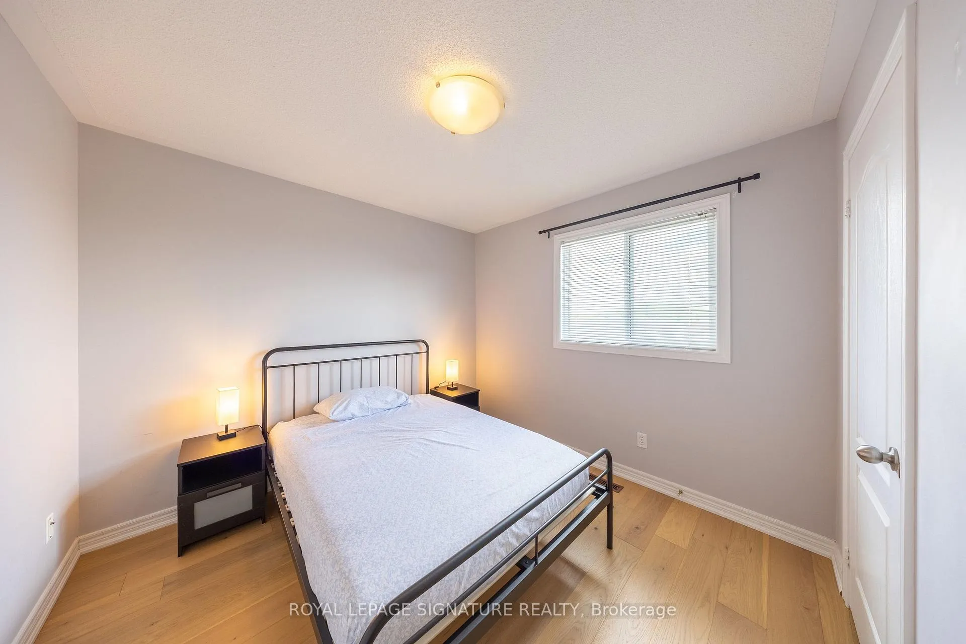 Photo 26 of 2299 Yorktown Circle, Mississauga, Central Erin Mills — HOMEH