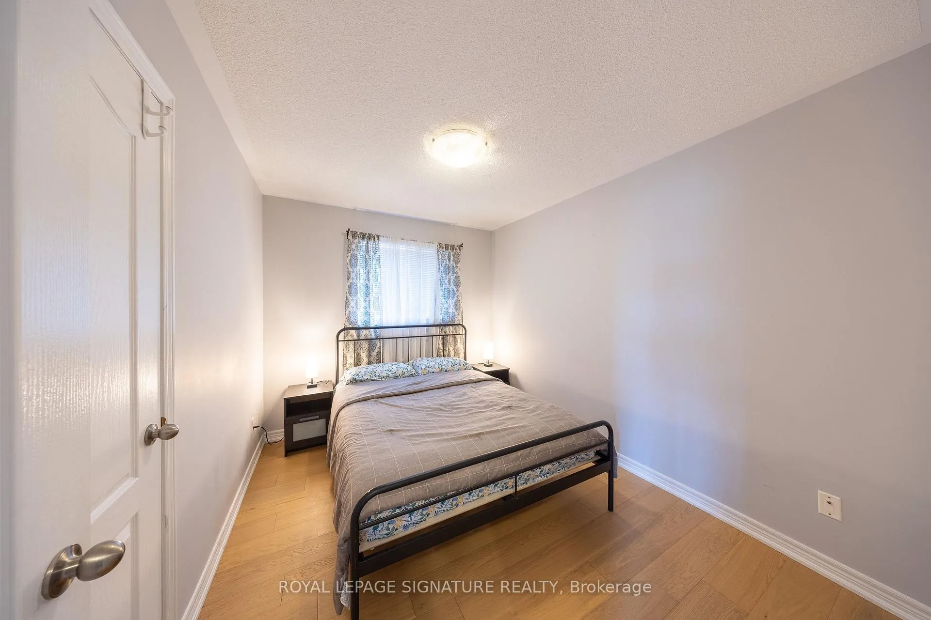 Photo 28 of 2299 Yorktown Circle, Mississauga, Central Erin Mills — HOMEH