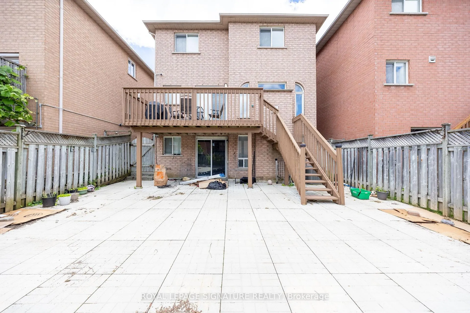 Photo 31 of 2299 Yorktown Circle, Mississauga, Central Erin Mills — HOMEH