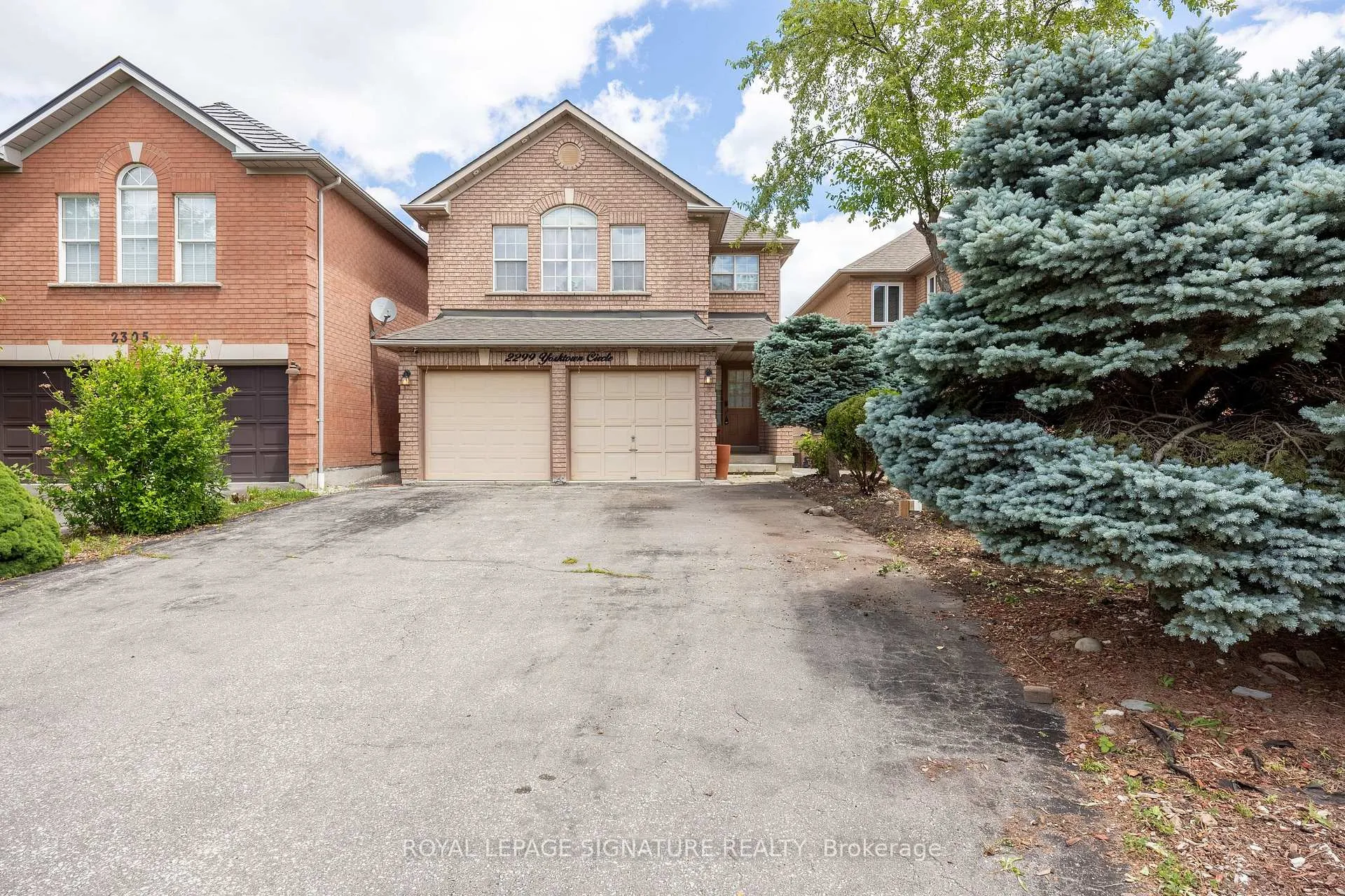 Photo 35 of 2299 Yorktown Circle, Mississauga, Central Erin Mills — HOMEH