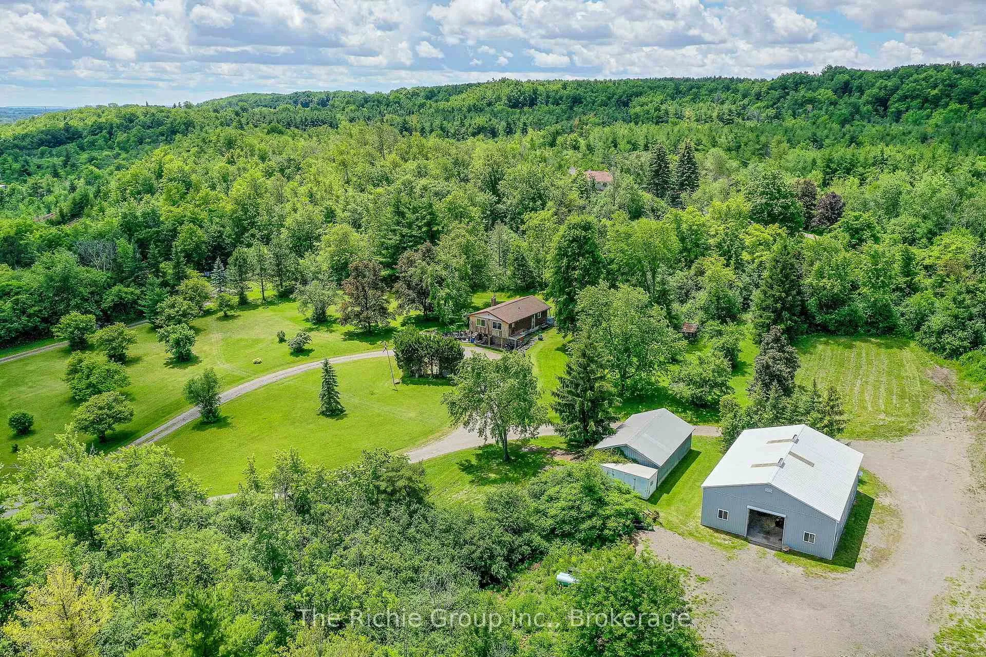 Photo 4 of 13494 Tenth Line, Halton Hills, Rural Halton Hills — HOMEH