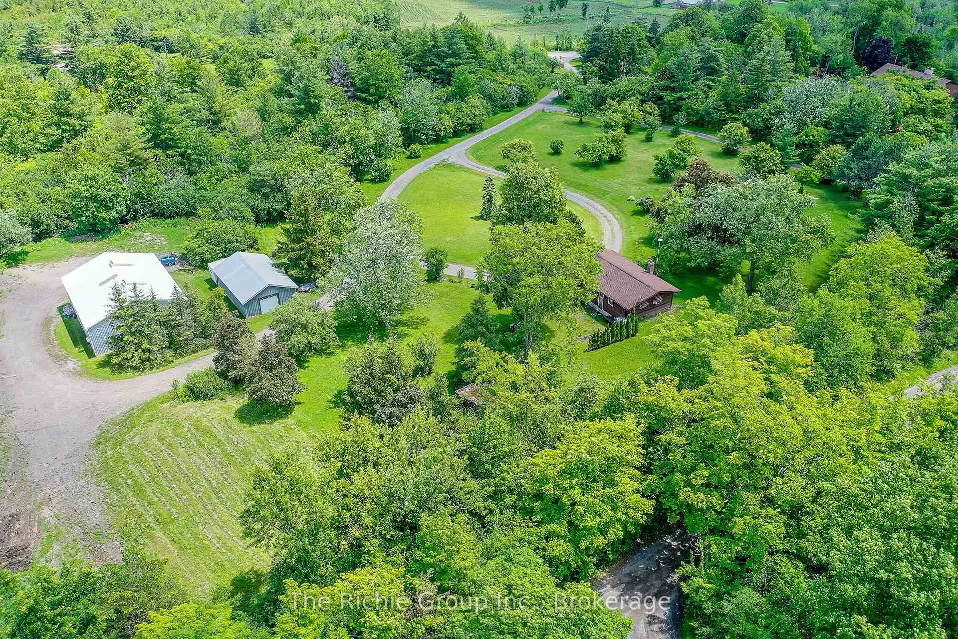 Photo 5 of 13494 Tenth Line, Halton Hills, Rural Halton Hills — HOMEH