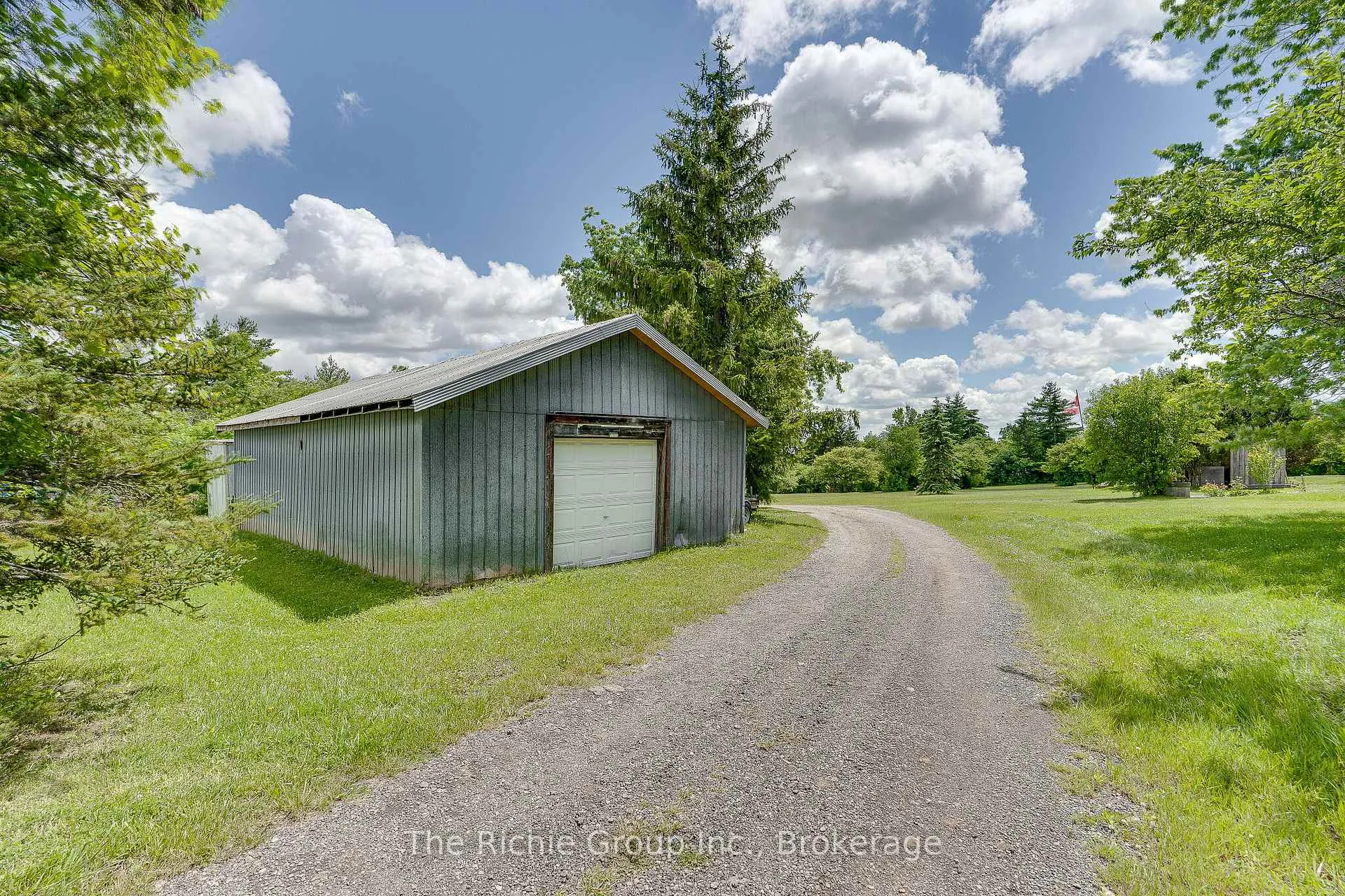 Photo 10 of 13494 Tenth Line, Halton Hills, Rural Halton Hills — HOMEH