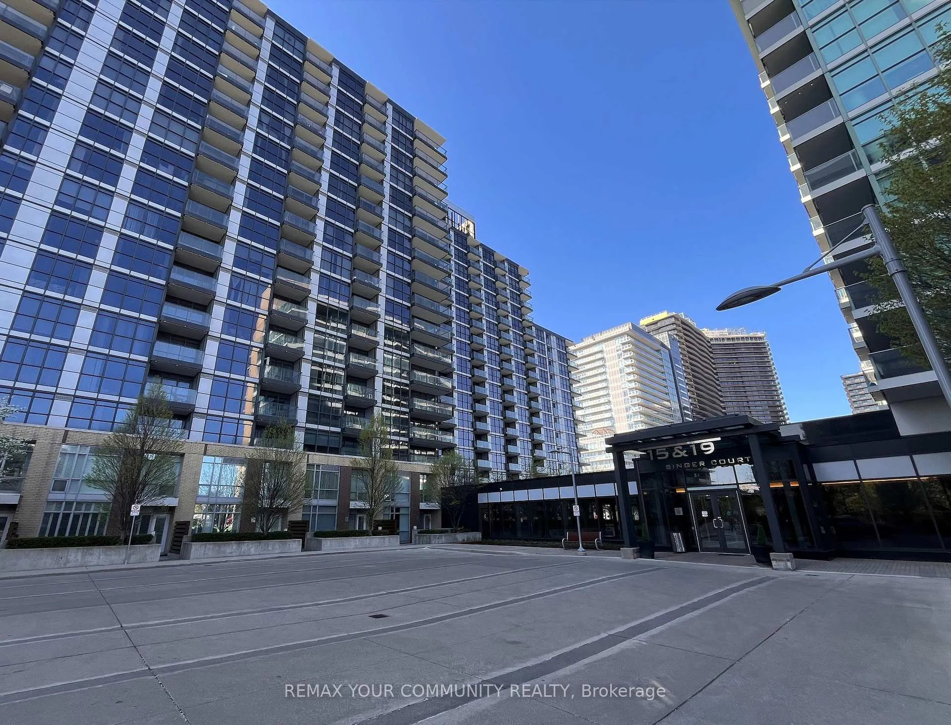 Front of Unit 1812, 19 Singer Court