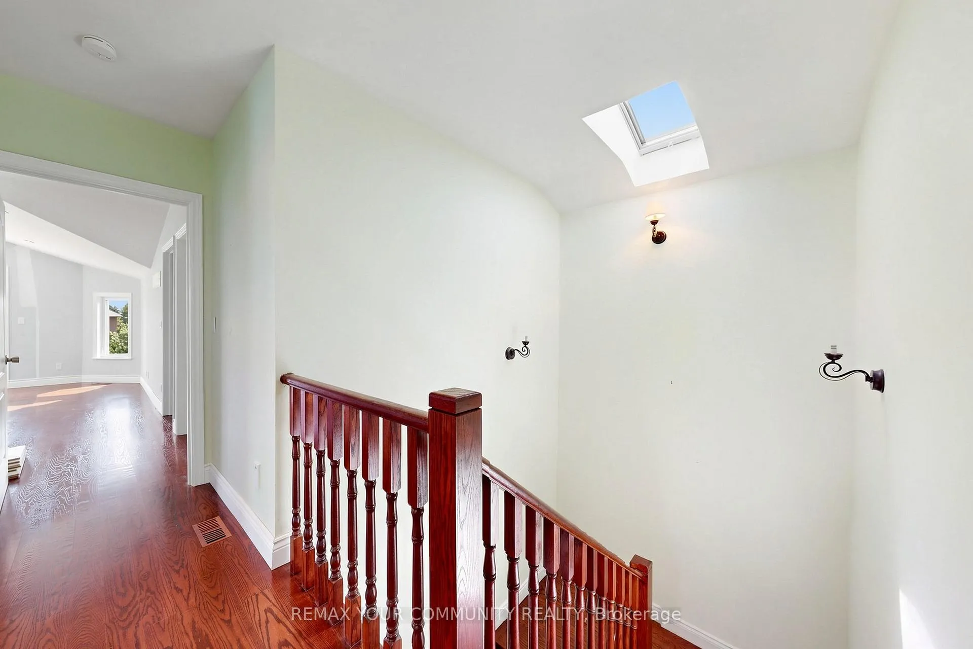 Photo 19 of 171 Beta Street, Etobicoke, Alderwood — HOMEH