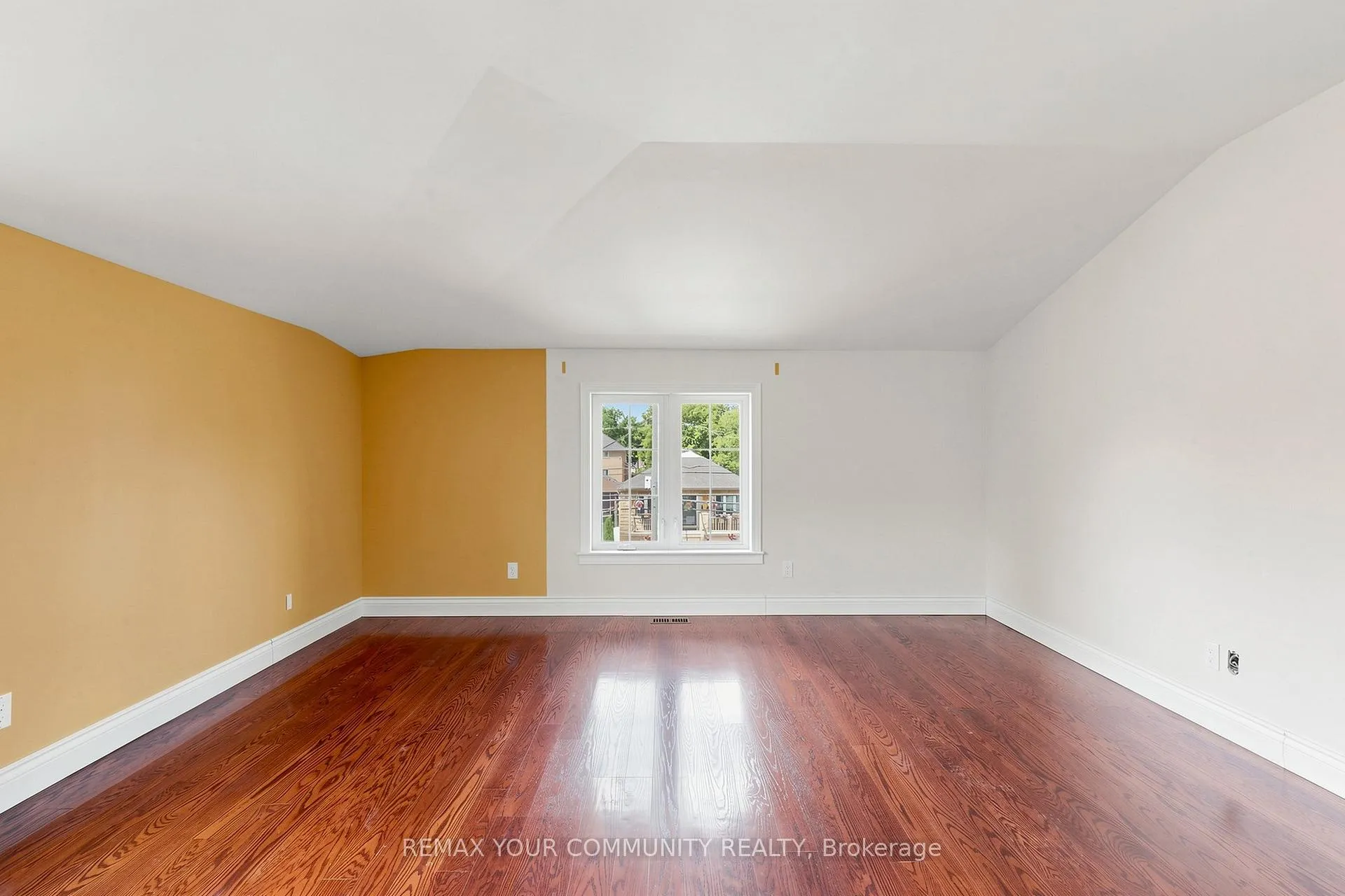 Photo 30 of 171 Beta Street, Etobicoke, Alderwood — HOMEH
