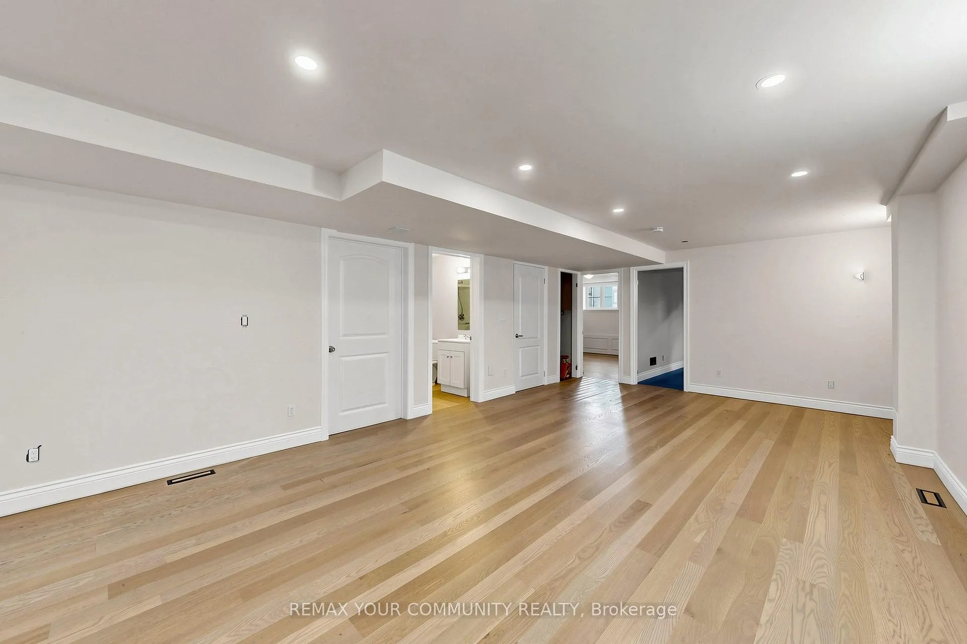 Photo 38 of 171 Beta Street, Etobicoke, Alderwood — HOMEH