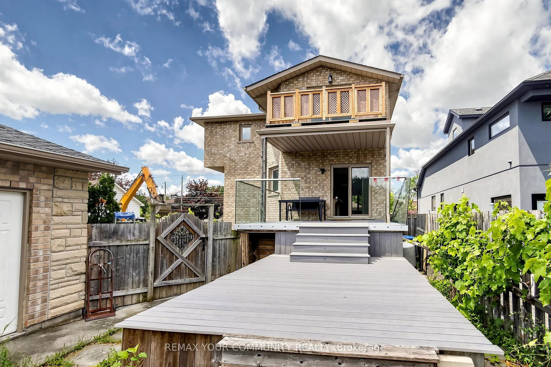 Photo 46 of 171 Beta Street, Etobicoke, Alderwood — HOMEH