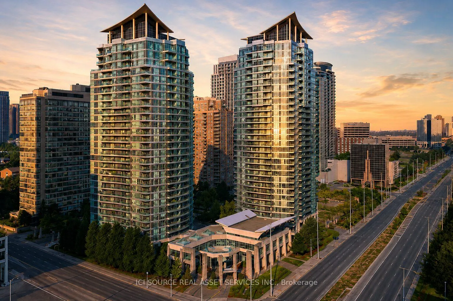 Photo 1 of Unit 607, 33 Elm Drive W, Mississauga, City Centre — HOMEH