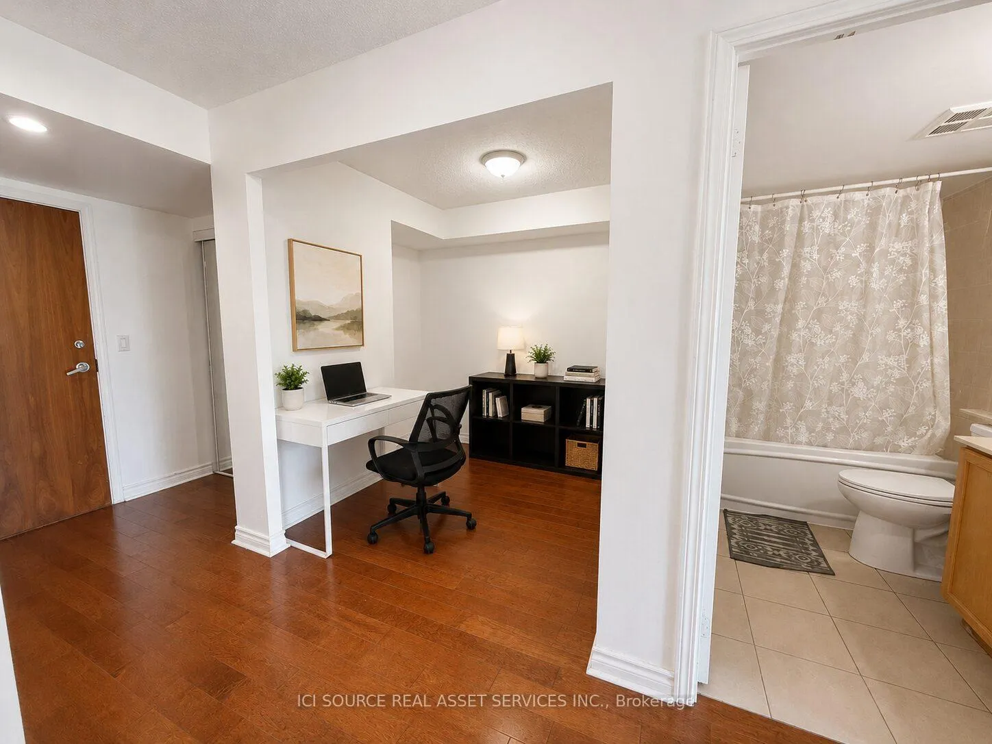 Photo 2 of Unit 607, 33 Elm Drive W, Mississauga, City Centre — HOMEH