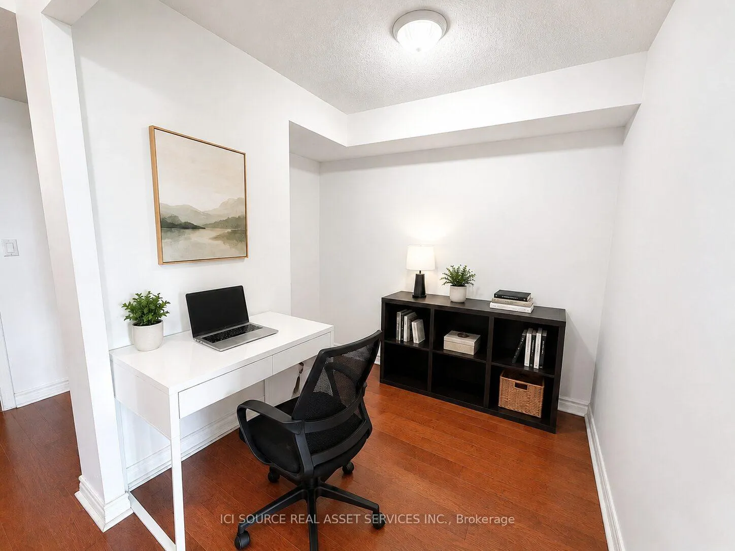 Photo 3 of Unit 607, 33 Elm Drive W, Mississauga, City Centre — HOMEH