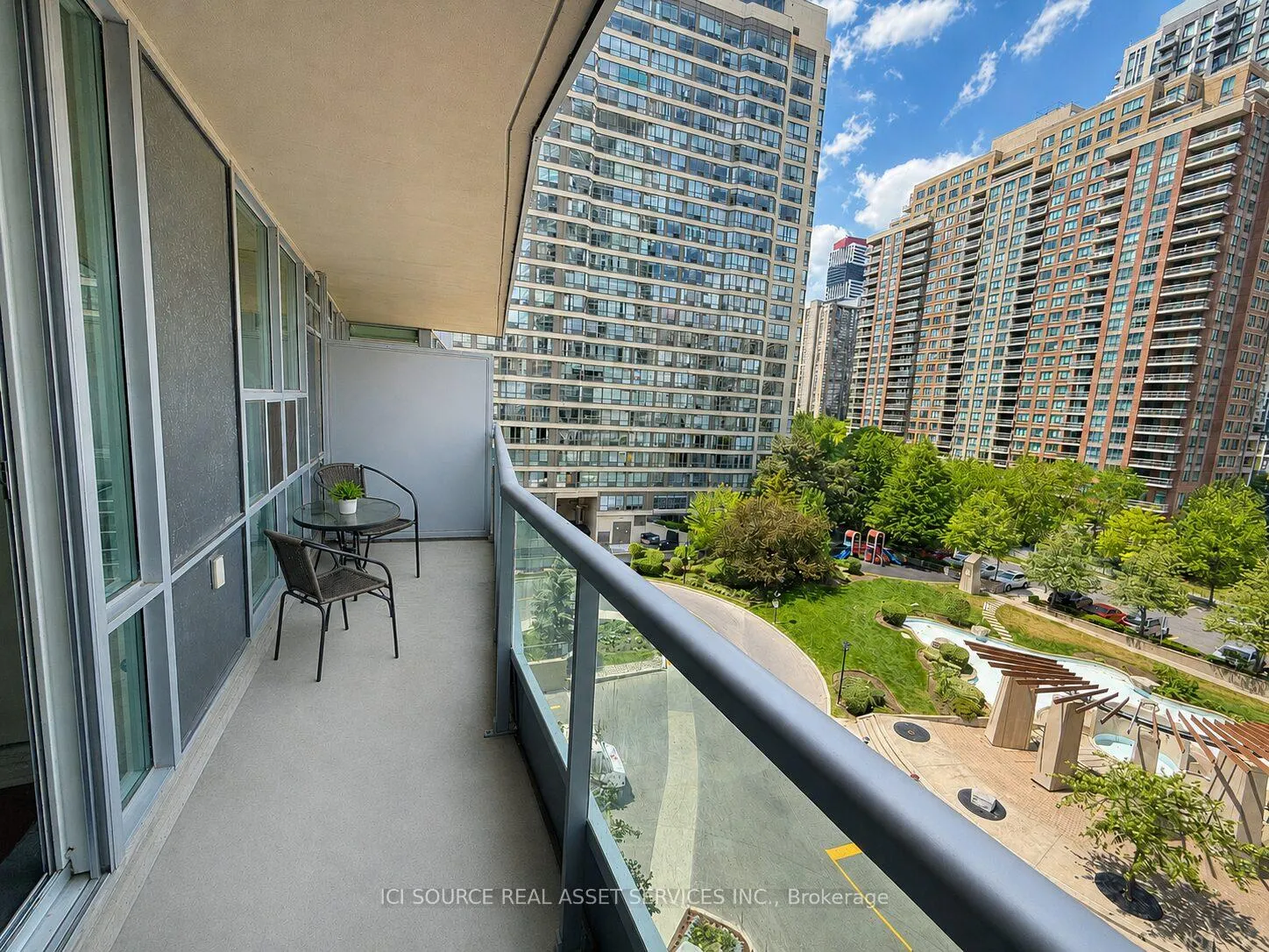 Photo 10 of Unit 607, 33 Elm Drive W, Mississauga, City Centre — HOMEH