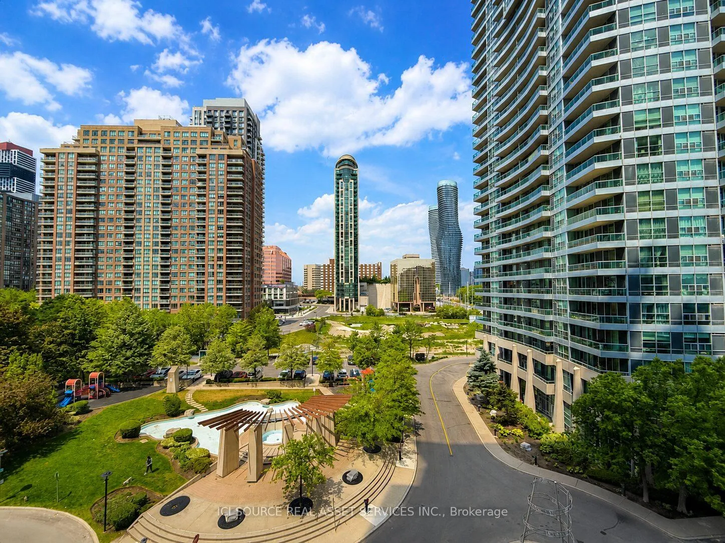 Photo 11 of Unit 607, 33 Elm Drive W, Mississauga, City Centre — HOMEH