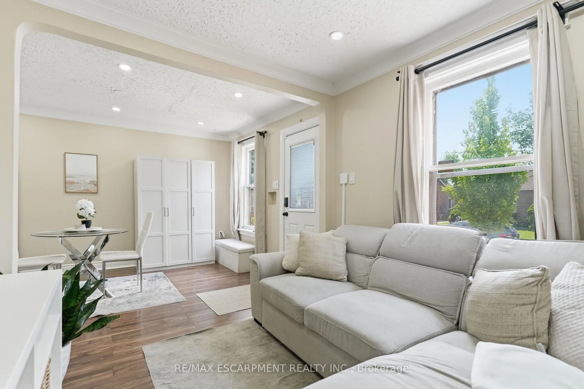 Photo 5 of 141 McAnulty Boulevard, Hamilton, Industrial Sector — HOMEH