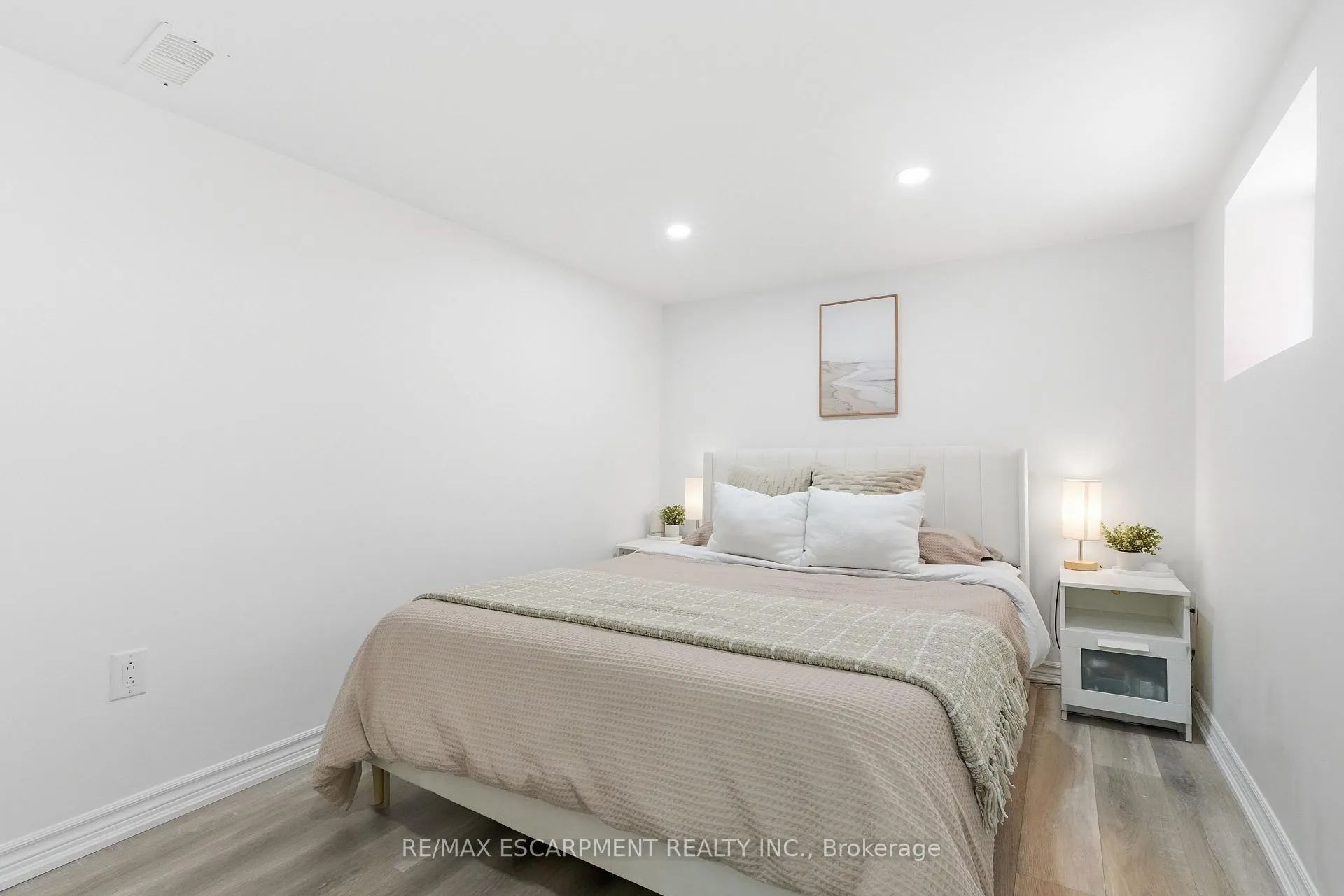 Photo 23 of 141 McAnulty Boulevard, Hamilton, Industrial Sector — HOMEH