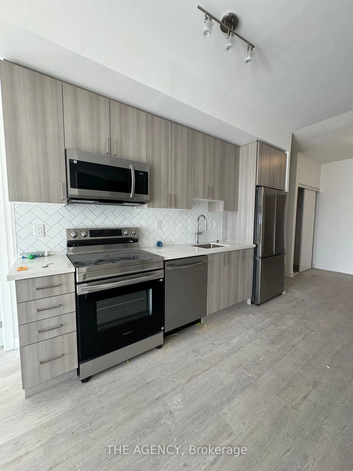 Photo 55 of Unit 2707, 1010 Sandy Beach Road, Pickering, Bay Ridges — HOMEH