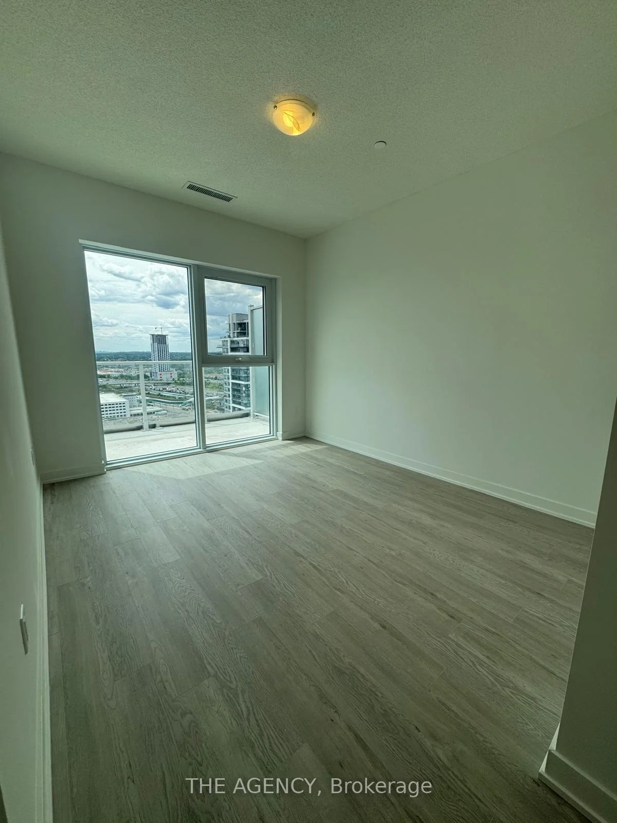 Photo 16 of Unit 2707, 1010 Sandy Beach Road, Pickering, Bay Ridges — HOMEH