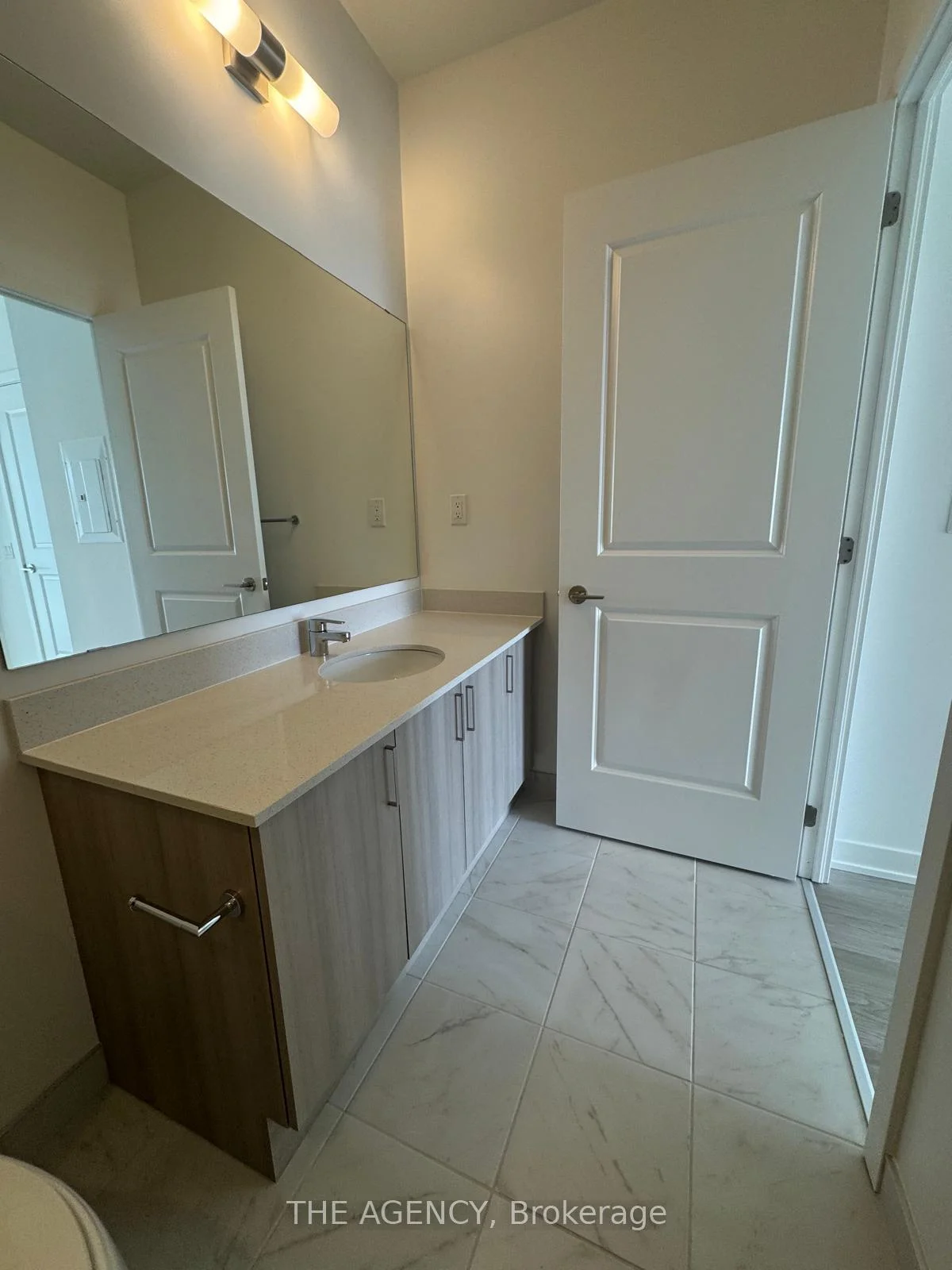 Photo 18 of Unit 2707, 1010 Sandy Beach Road, Pickering, Bay Ridges — HOMEH