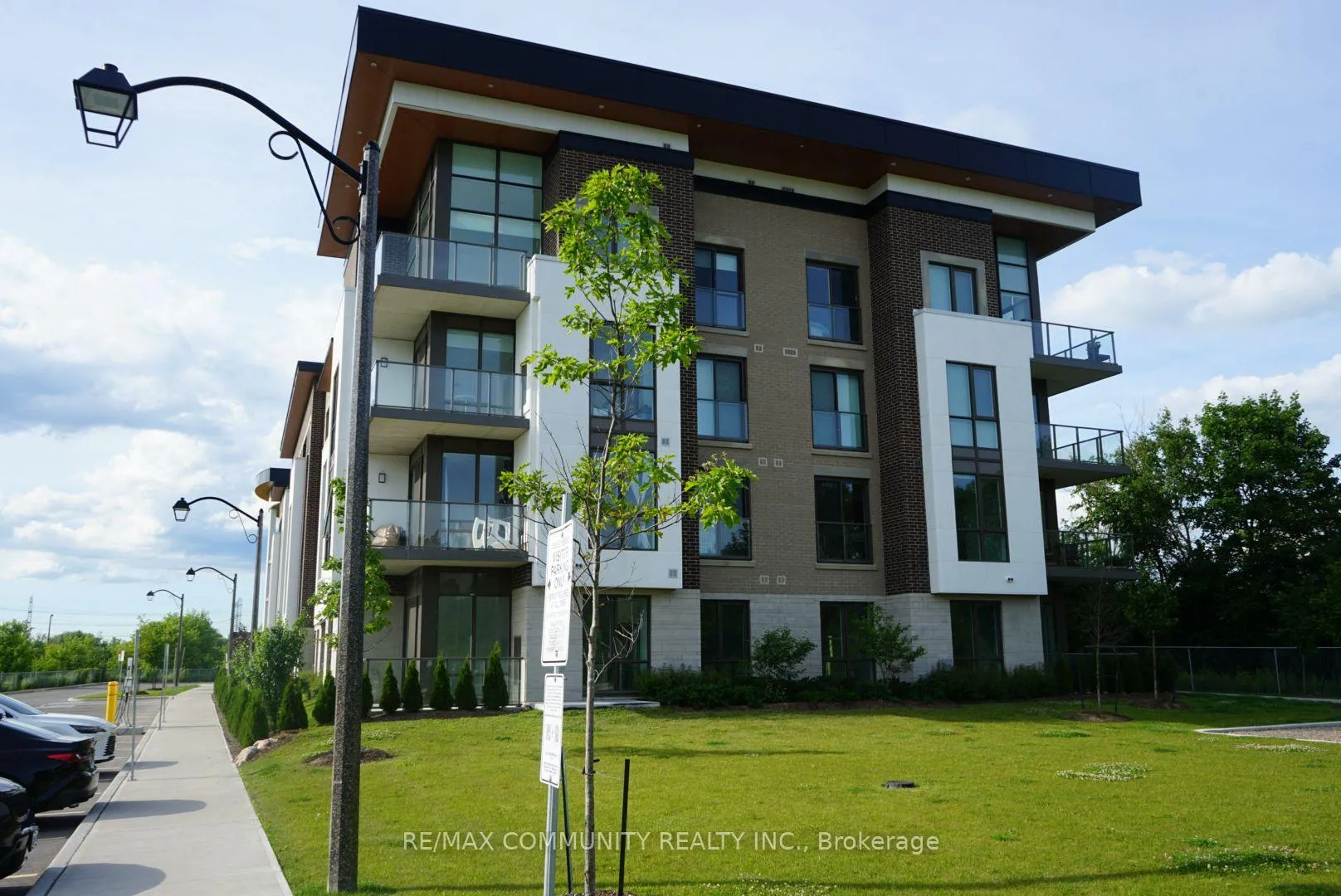 Photo 2 of Unit 117, 385 Arctic Red Drive, Oshawa, Windfields — HOMEH