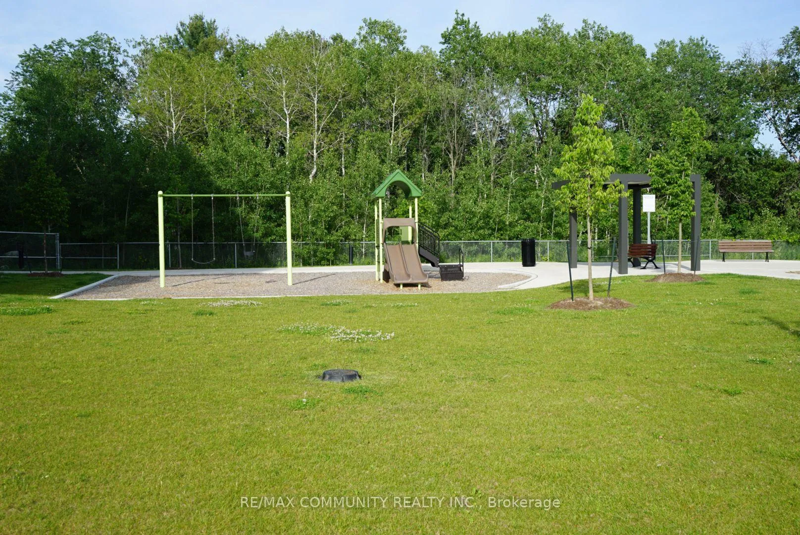 Photo 30 of Unit 117, 385 Arctic Red Drive, Oshawa, Windfields — HOMEH