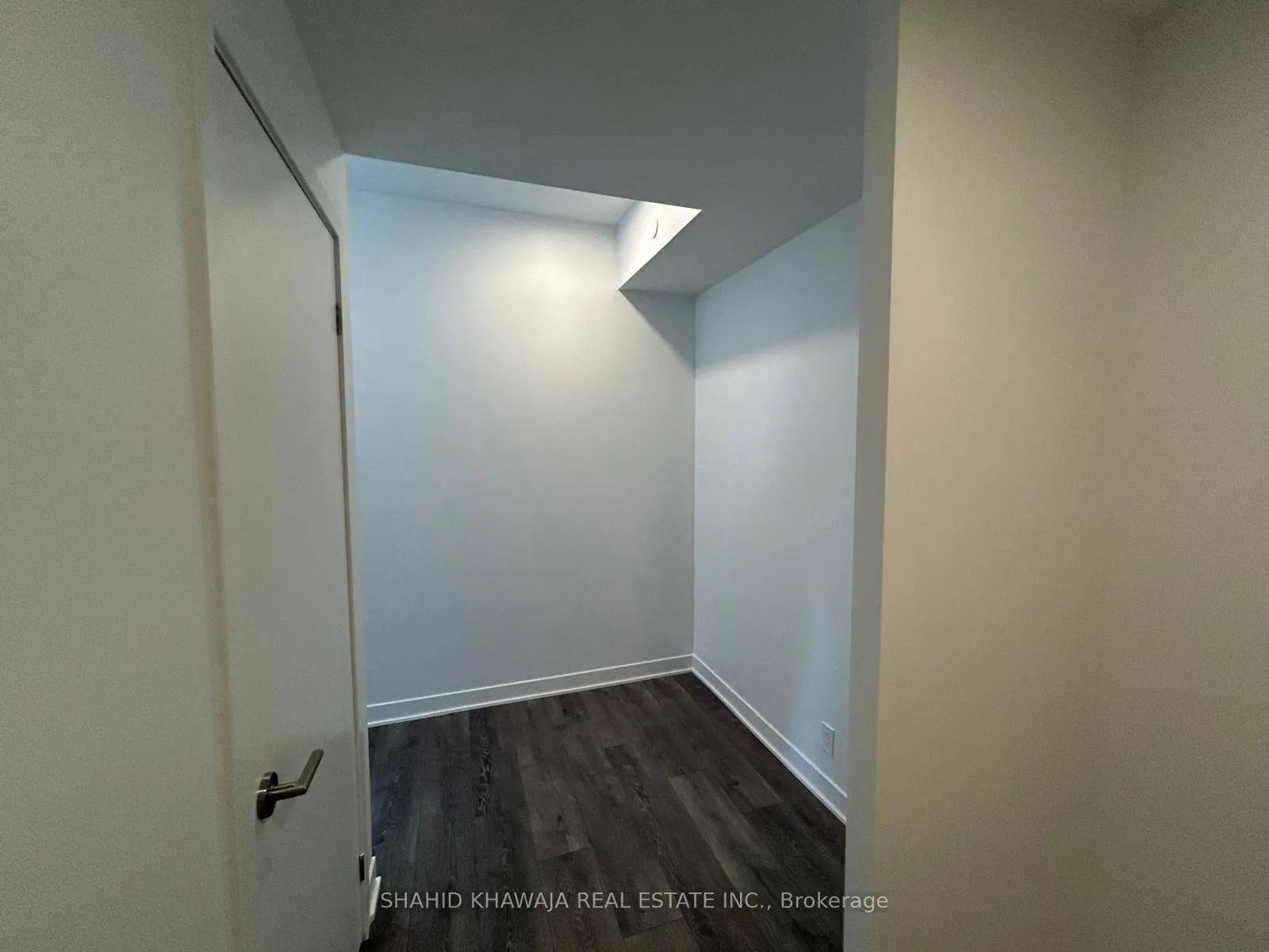 Photo 4 of Unit 1302, 10 Flavelle Trail W, Vaughan, Steeles West Industrial — HOMEH