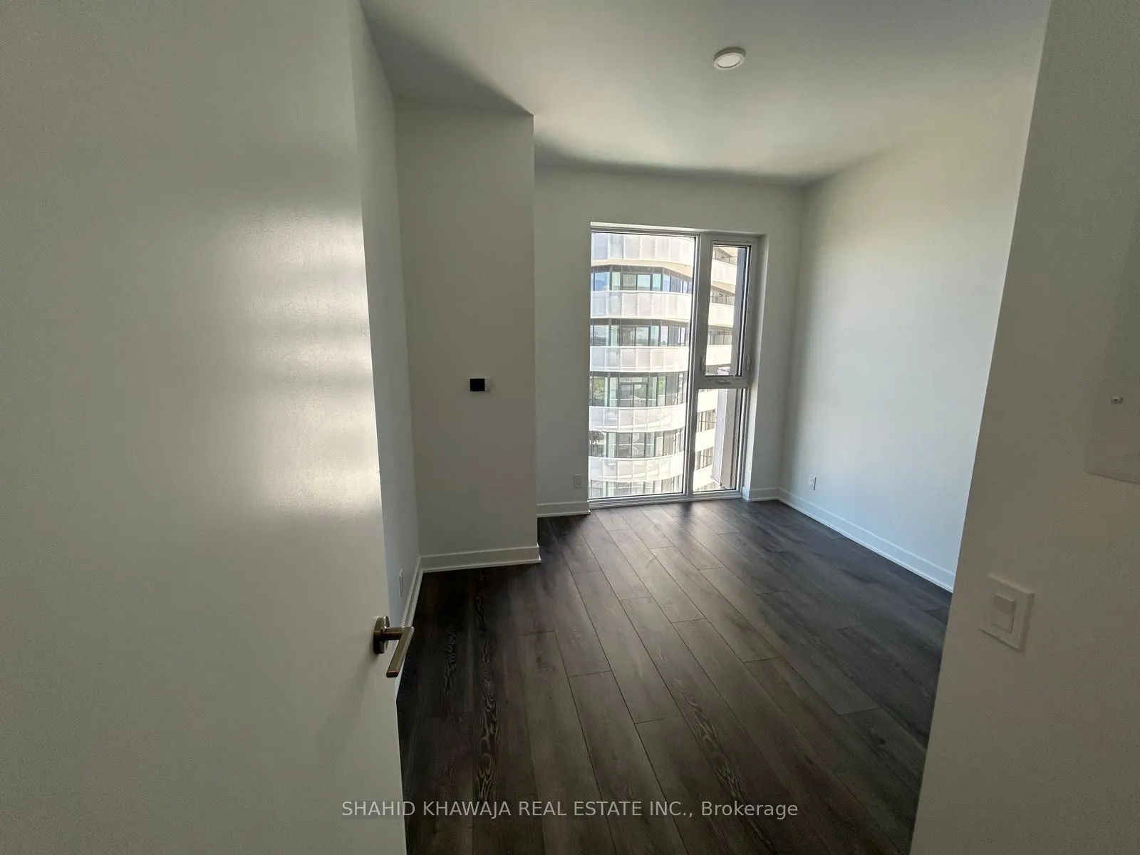 Photo 12 of Unit 1302, 10 Flavelle Trail W, Vaughan, Steeles West Industrial — HOMEH